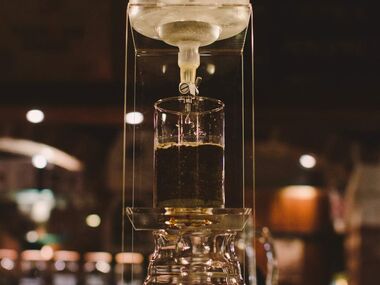Cold drip - ledová filtrovaná káva Cold drip - ledová filtrovaná káva